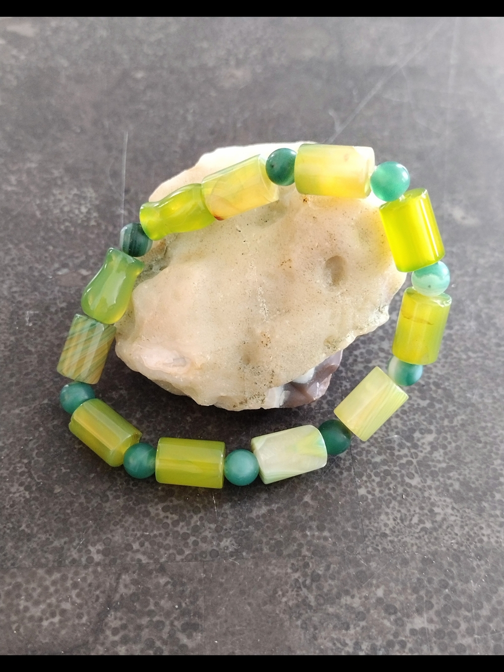 Green Agate Beaded Stretch Bracelet - Handmade
